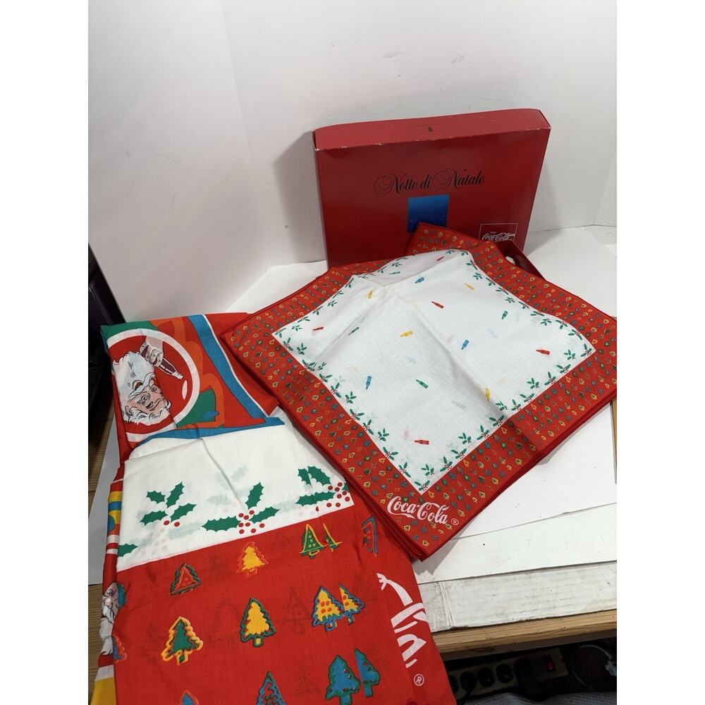 VINTAGE COCA COLA Notte Di Nattale Large Table Cloth & 12 Cloth NAPKINS 80’s NEW